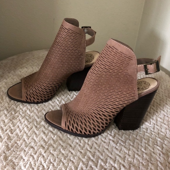 Vince Camuto Shoes - Vince Camuto